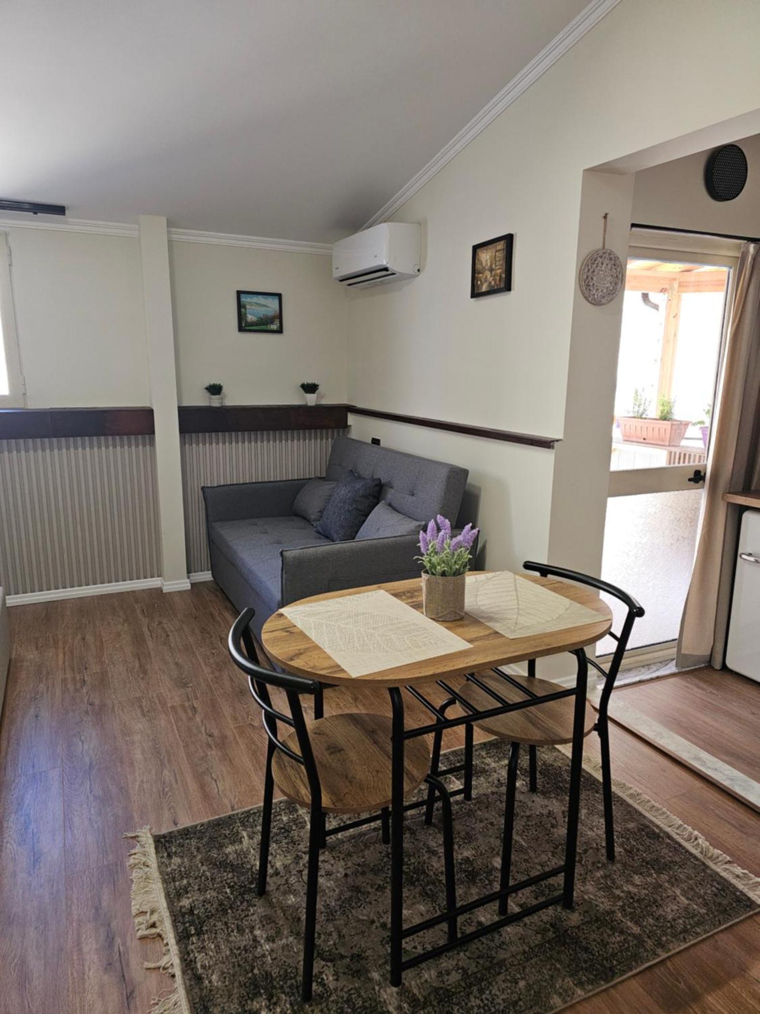 Vila Tafa Apartments Тирана Экстерьер фото